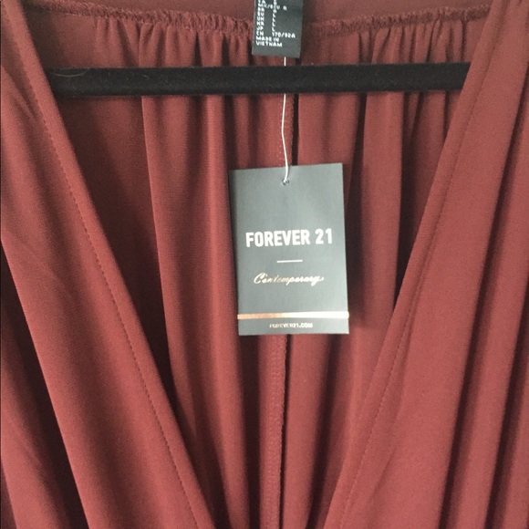 Stunning Forever 21 Dress - Picture 4 of 4